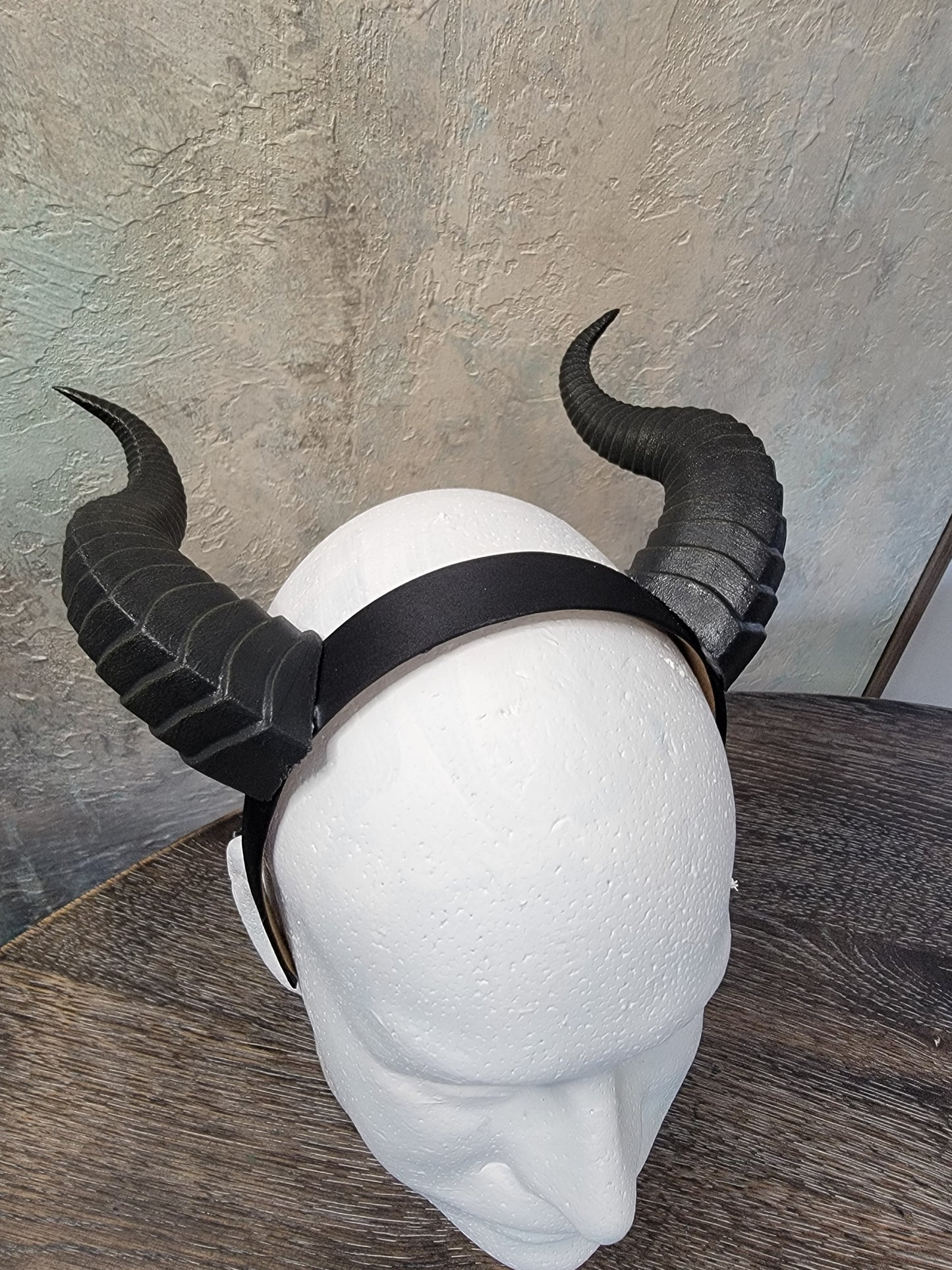 Obsidian Dragonborne Horns