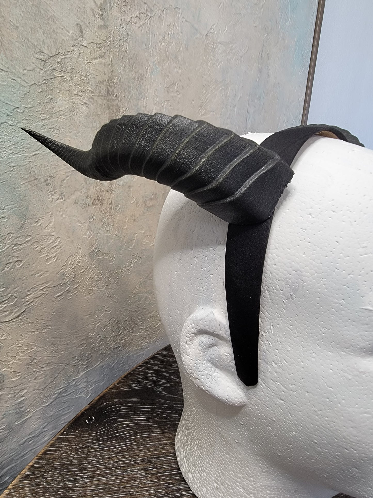 Obsidian Dragonborne Horns