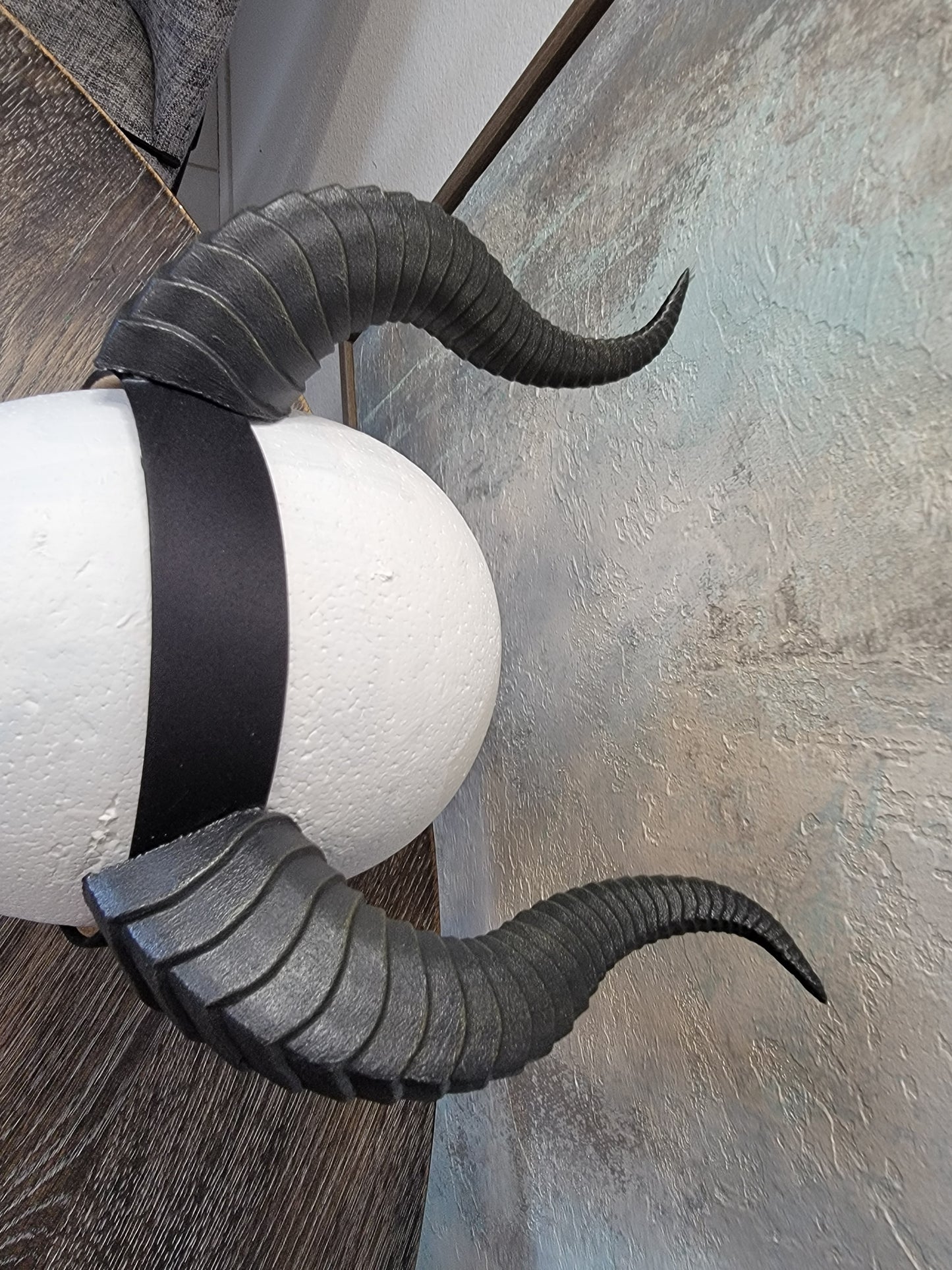 Obsidian Dragonborne Horns