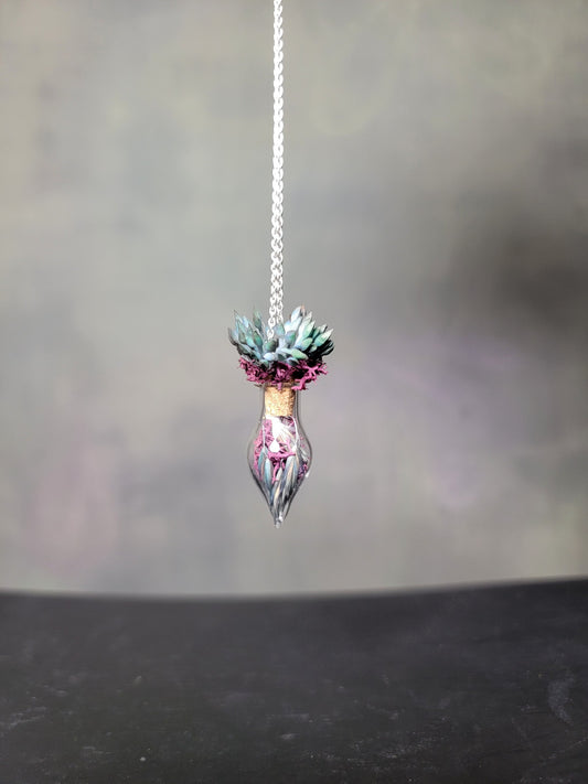 Pendulum of Duskmire Stillness
